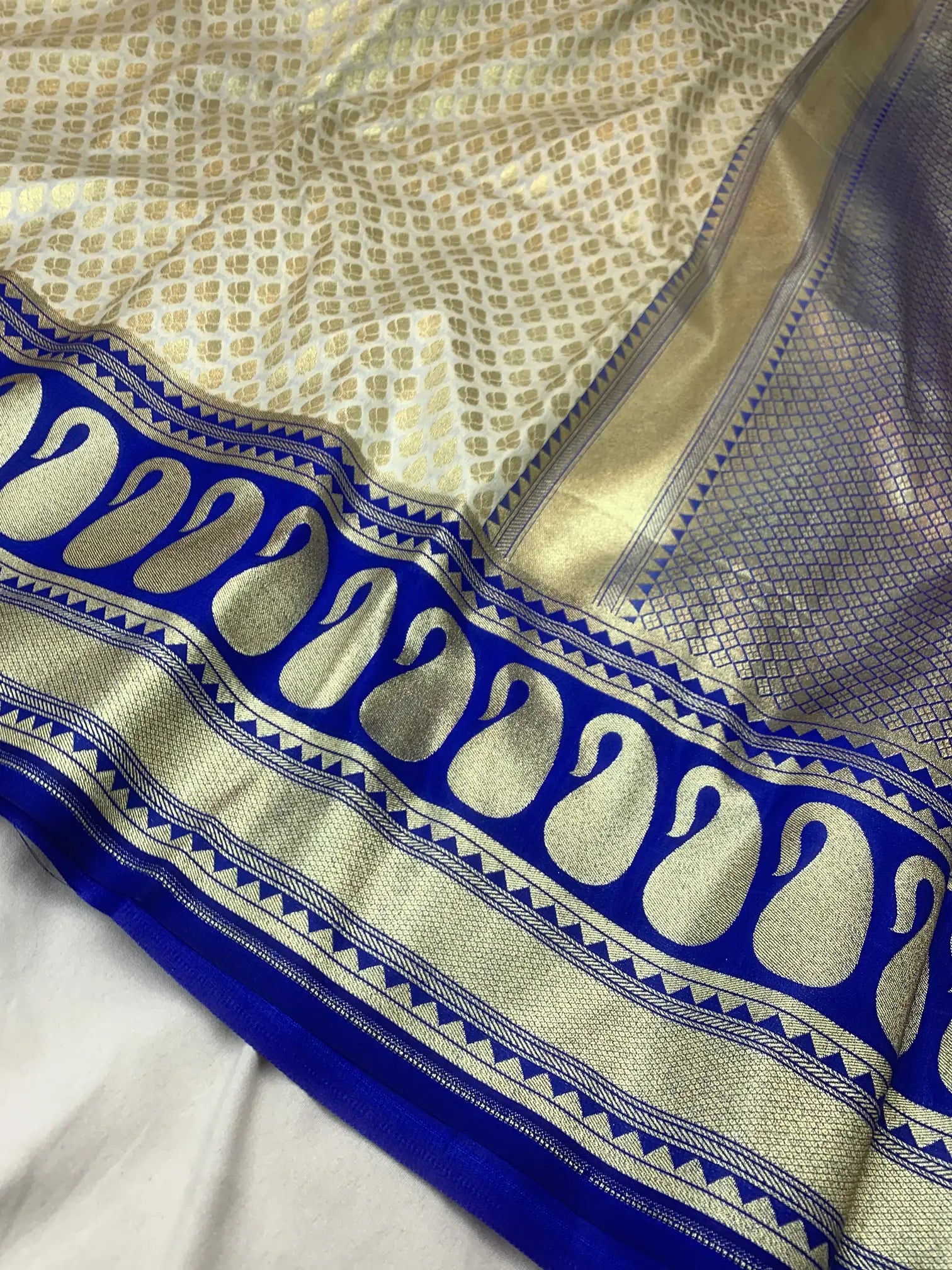 Cream & Blue Pure Katan Silk Banarasi Saree With All Over Zari Booti